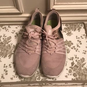 Nike Free sneakers in Pink